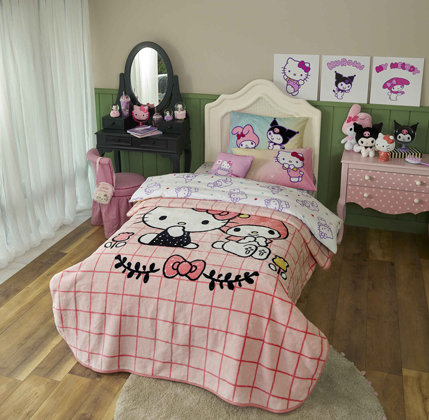 Lisanslı Hello Kitty Funny Pamuk 40x40 cm Kırlent
