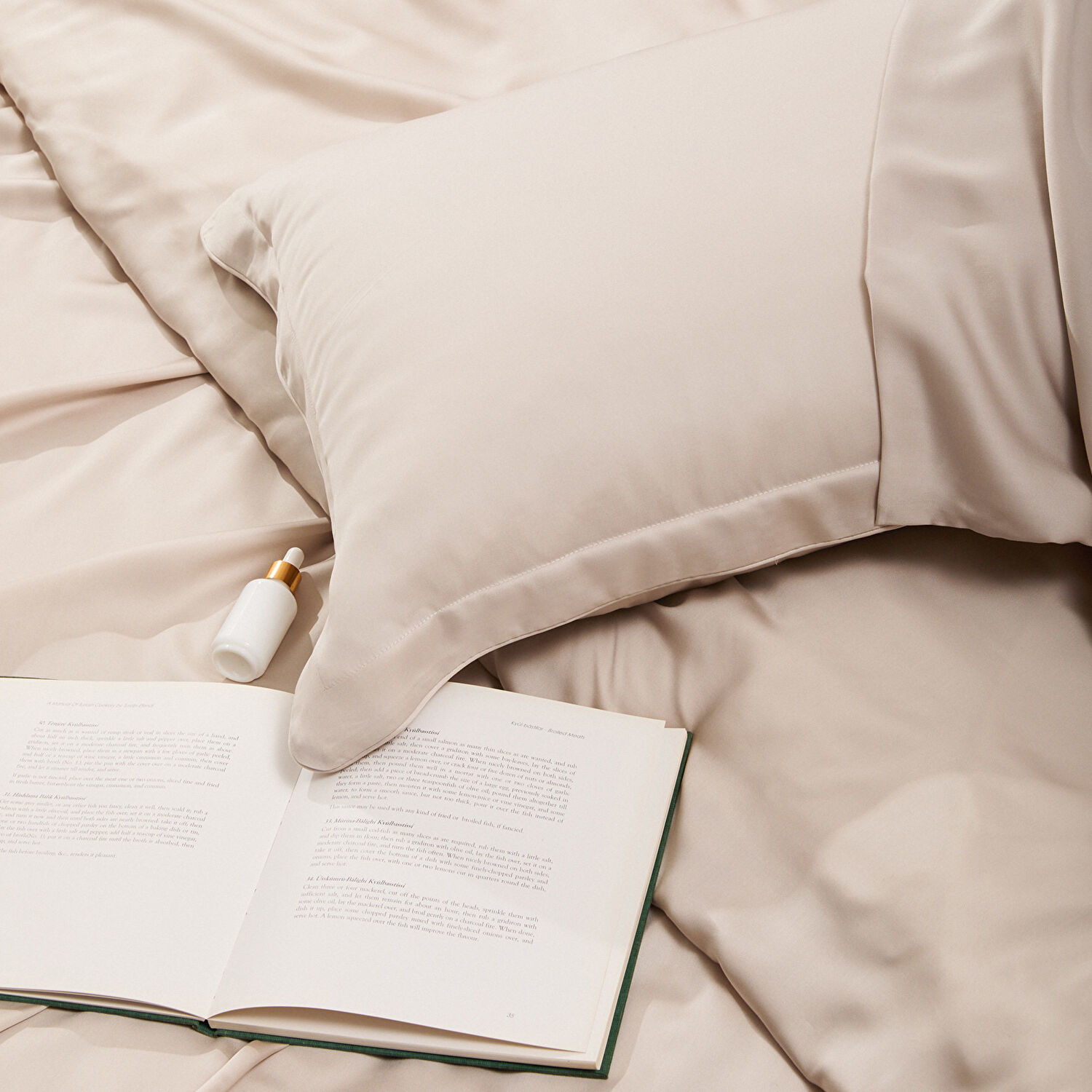 Linens X TENCEL™ Lyocell 2'li Volanlı Yastık Kılıfı Seti Bej