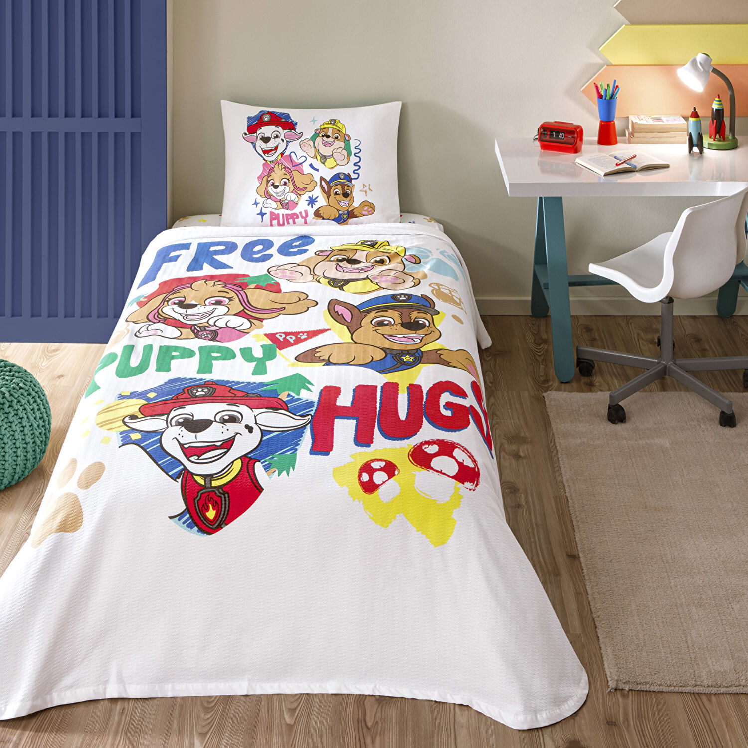 Taç Lisanslı Paw Free Hugs Tek Kişilik Pamuk Pike Takımı