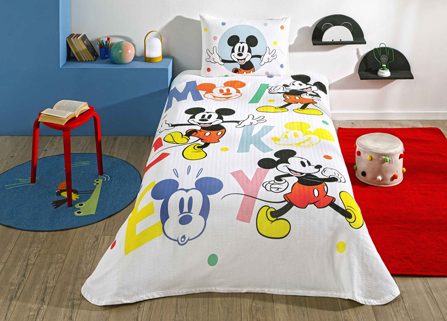 Taç Lisanslı Mickey Mouse Happy Tek Kişilik Pamuk Pike Takımı