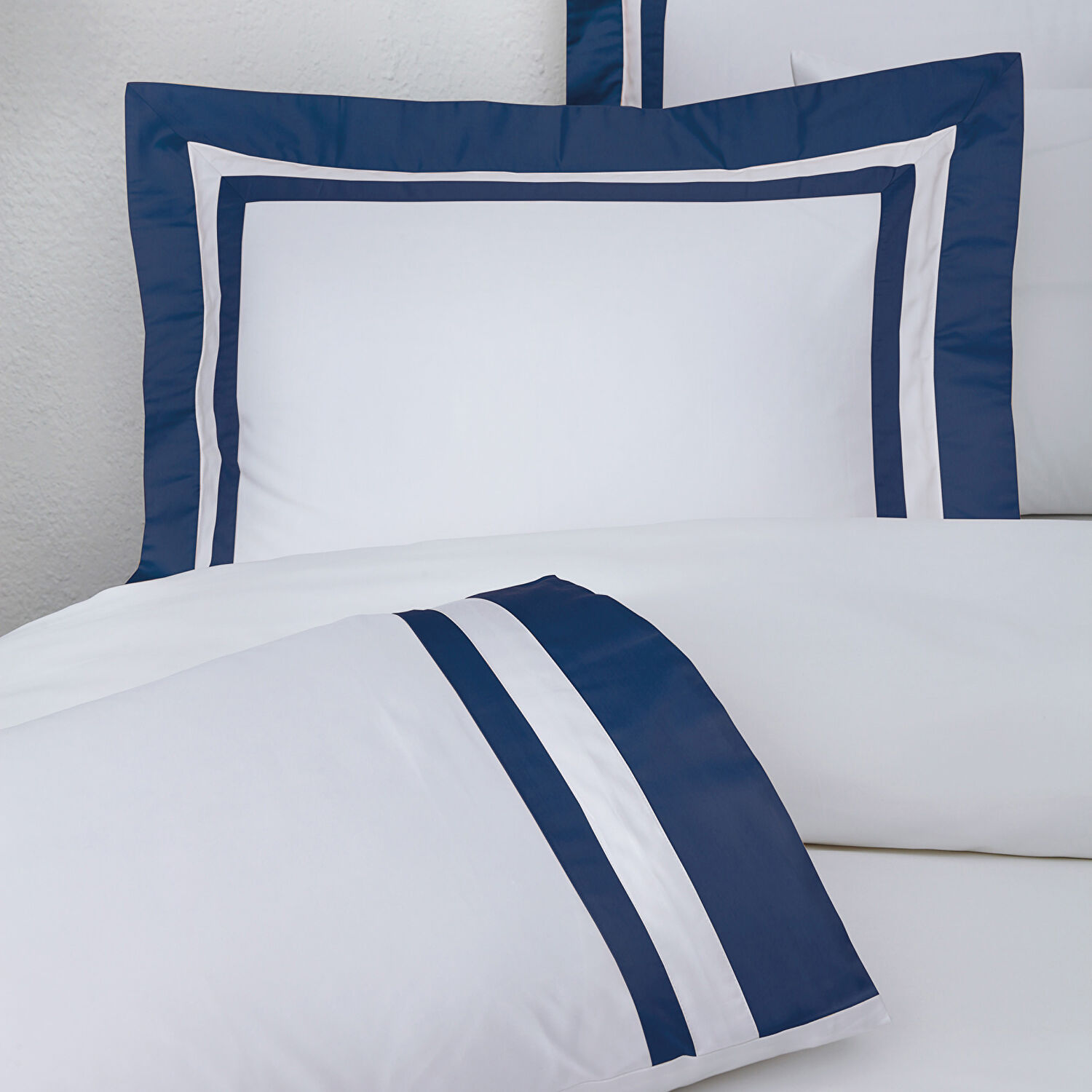 Valeron Nouveau Saten King Nevresim Takımı Lacivert