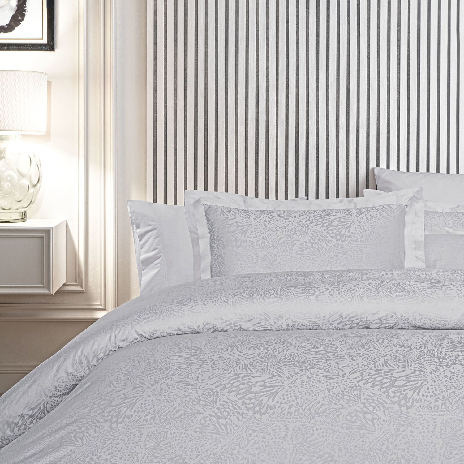 Valeron Davis Jakar King Nevresim Takımı Gri