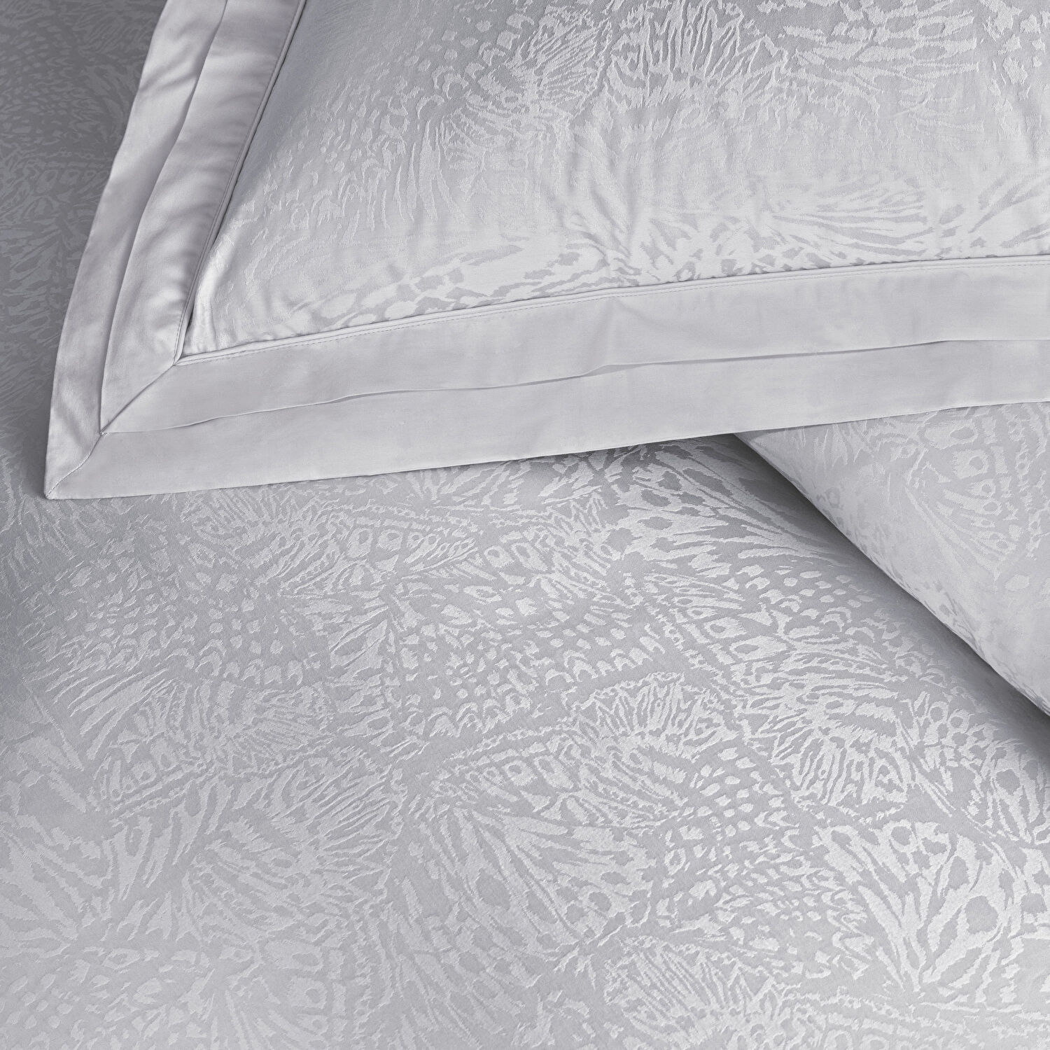 Valeron Davis Jakar King Nevresim Takımı Gri