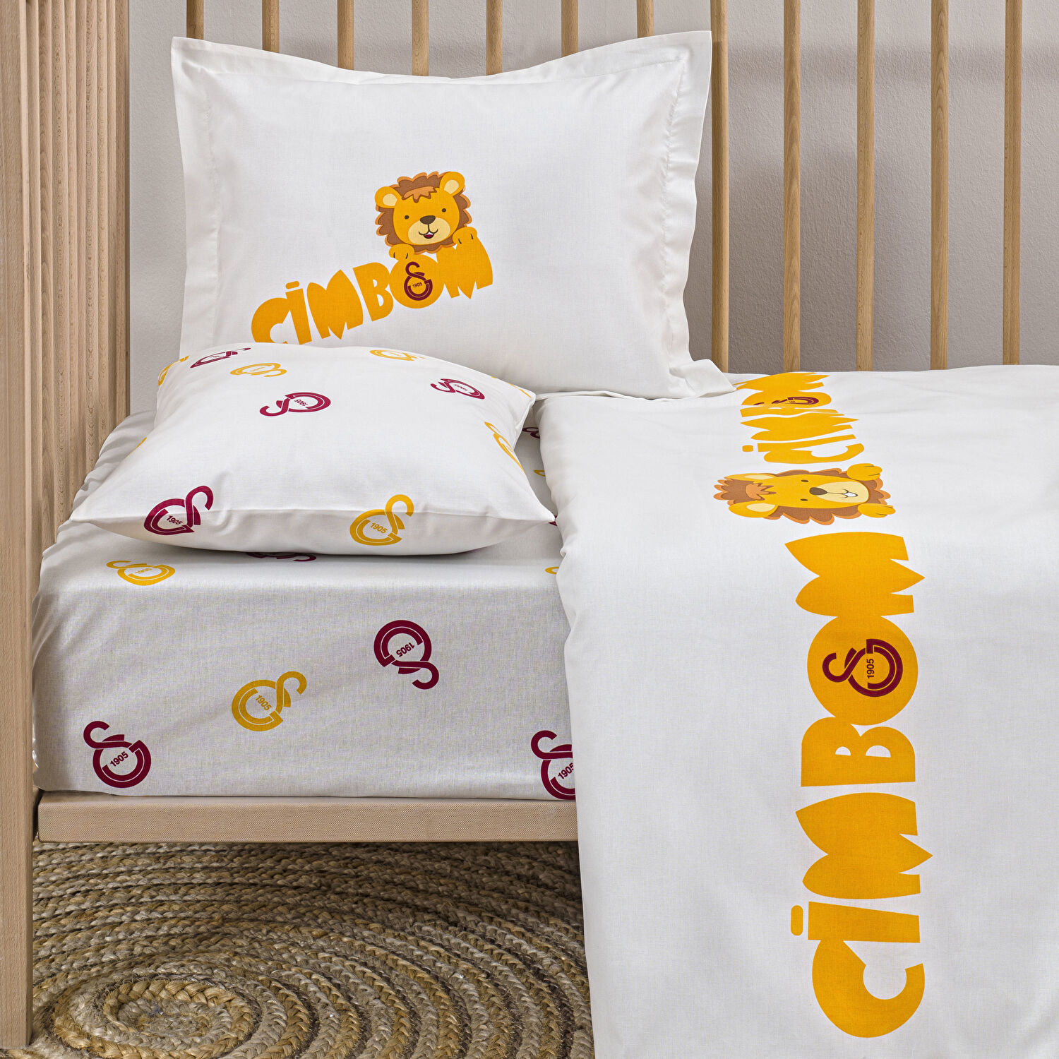 Taç Lisanslı Galatasaray Strip Baby Pamuk Nevresim Takımı