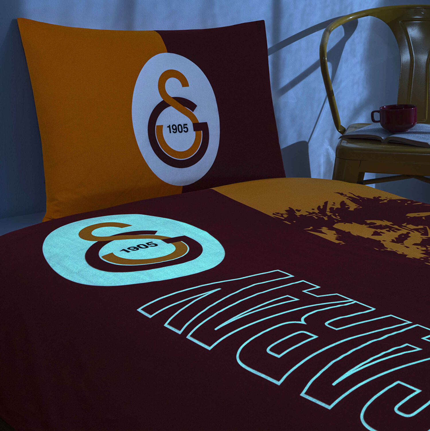 Taç Lisanslı Galatasaray Şanlı Aslan Pamuk Tek Kişilik Nevresim Takımı