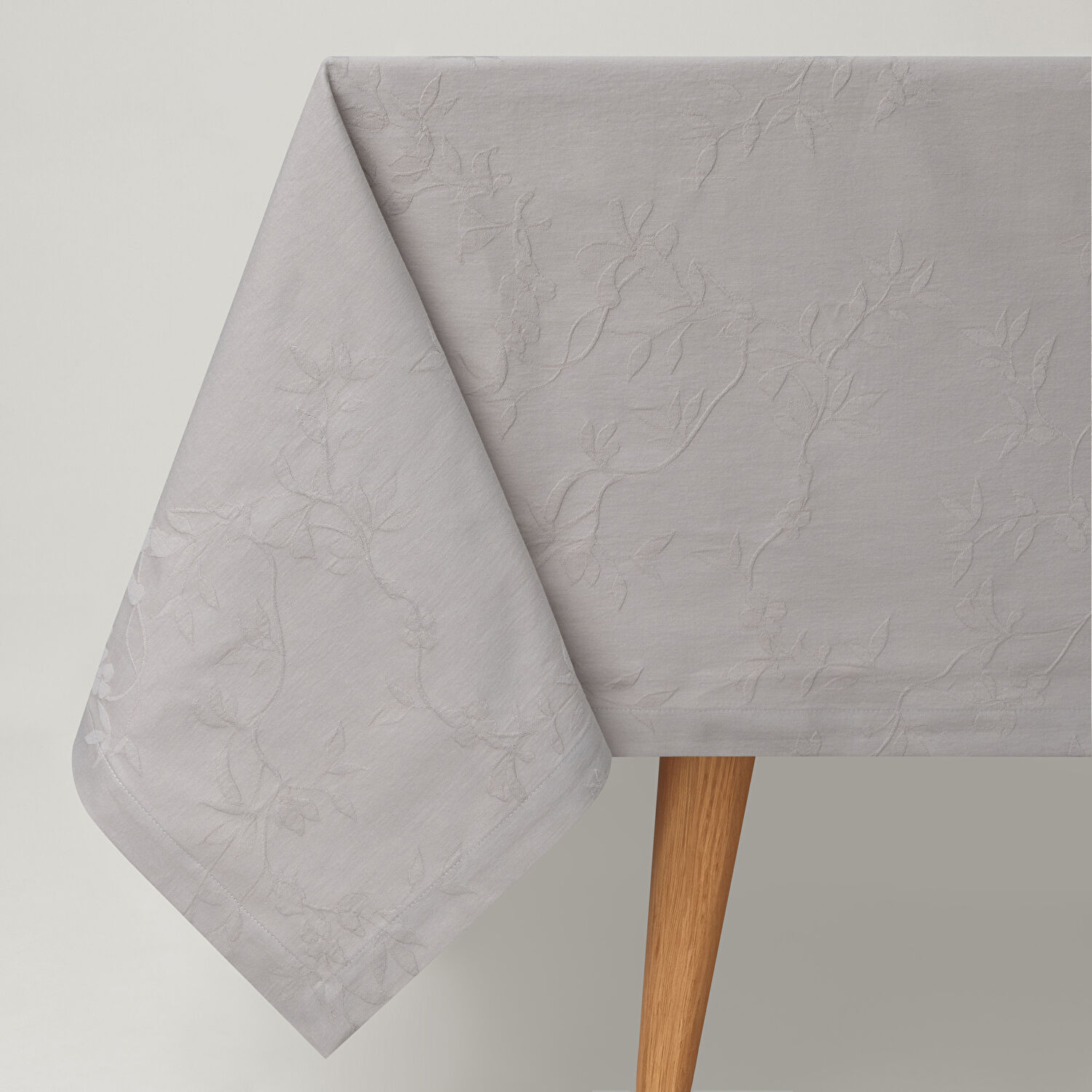 Linens Lemerdy 150x300 cm Masa Örtüsü Vizon