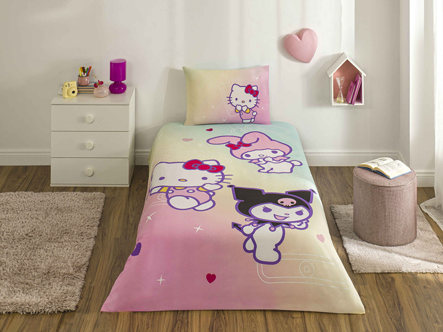 Taç Lisanslı Hello Kitty & Friends Pamuk Tek Kişilik Nevresim Takımı