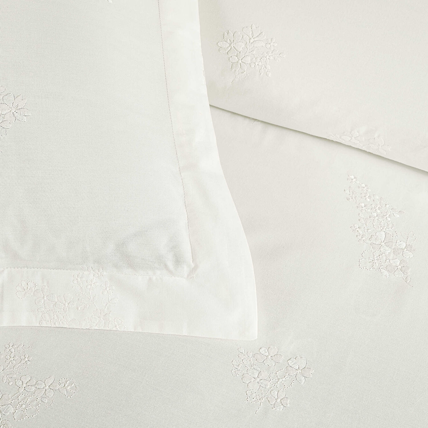 Linens White Collection Asper UC Pamuk Brode Çift Kişilik Nevresim Takımı Beyaz