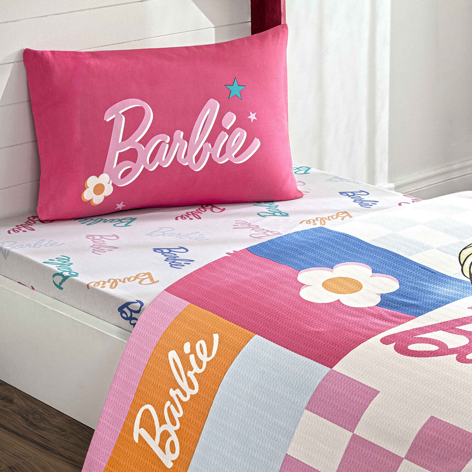 Taç Lisanslı Barbie Colourful Pamuk Tek Kişilik Pike Takımı