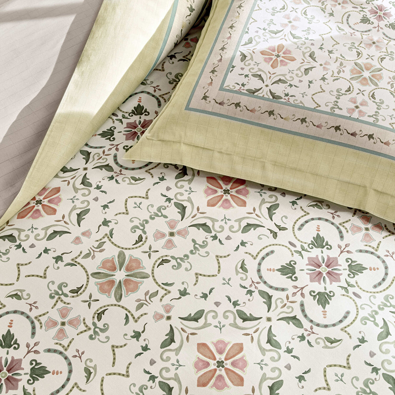 Linens Solara Pamuk Saten King Nevresim Takımı Sarı