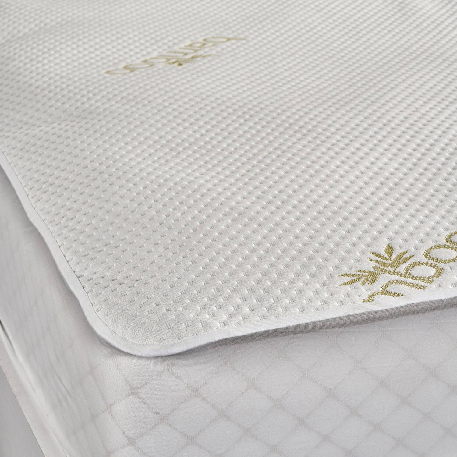 Linens Luxury Bambu Sıvı Geçirmez Çift Kişilik Yatak Alezi