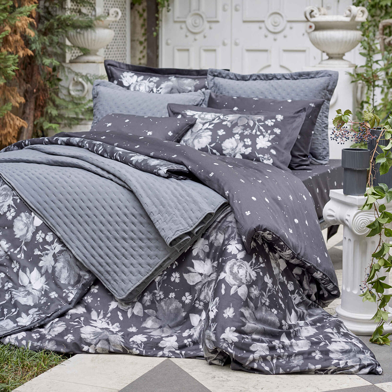 Linens Gardenia Çift Kişilik Yatak Örtüsü Seti Antrasit