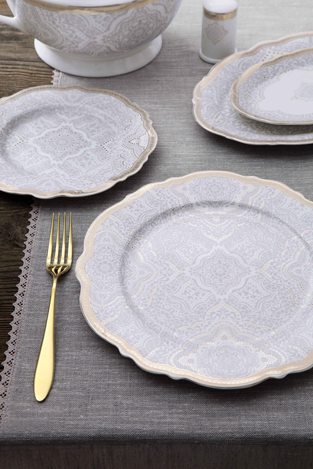 Pierre Cardin Nerissa 60 Parça 12 Kişilik Yemek Takımı