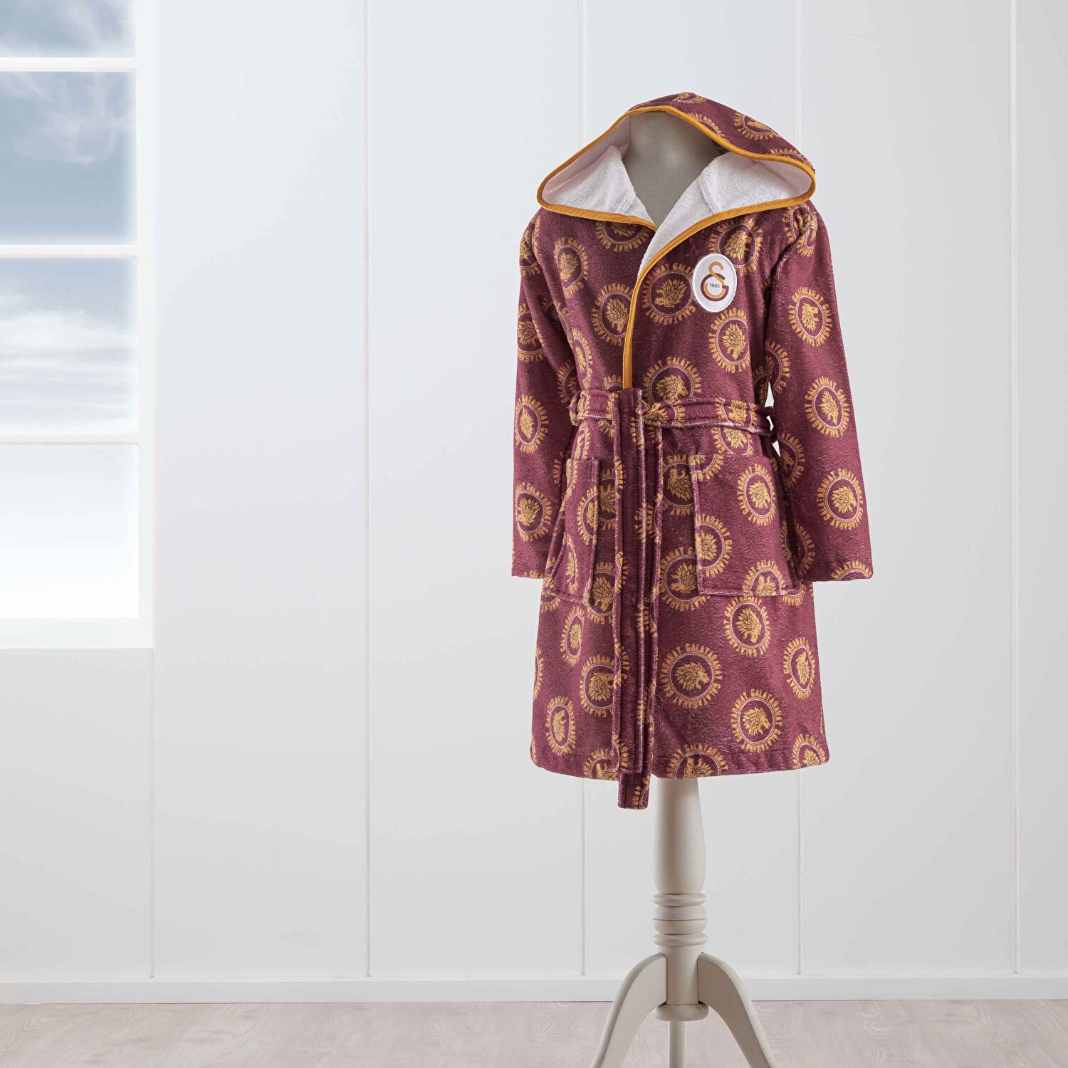 Taç Lisanslı Galatasaray 1905 6-8 Yaş Çocuk Baskılı Bornoz