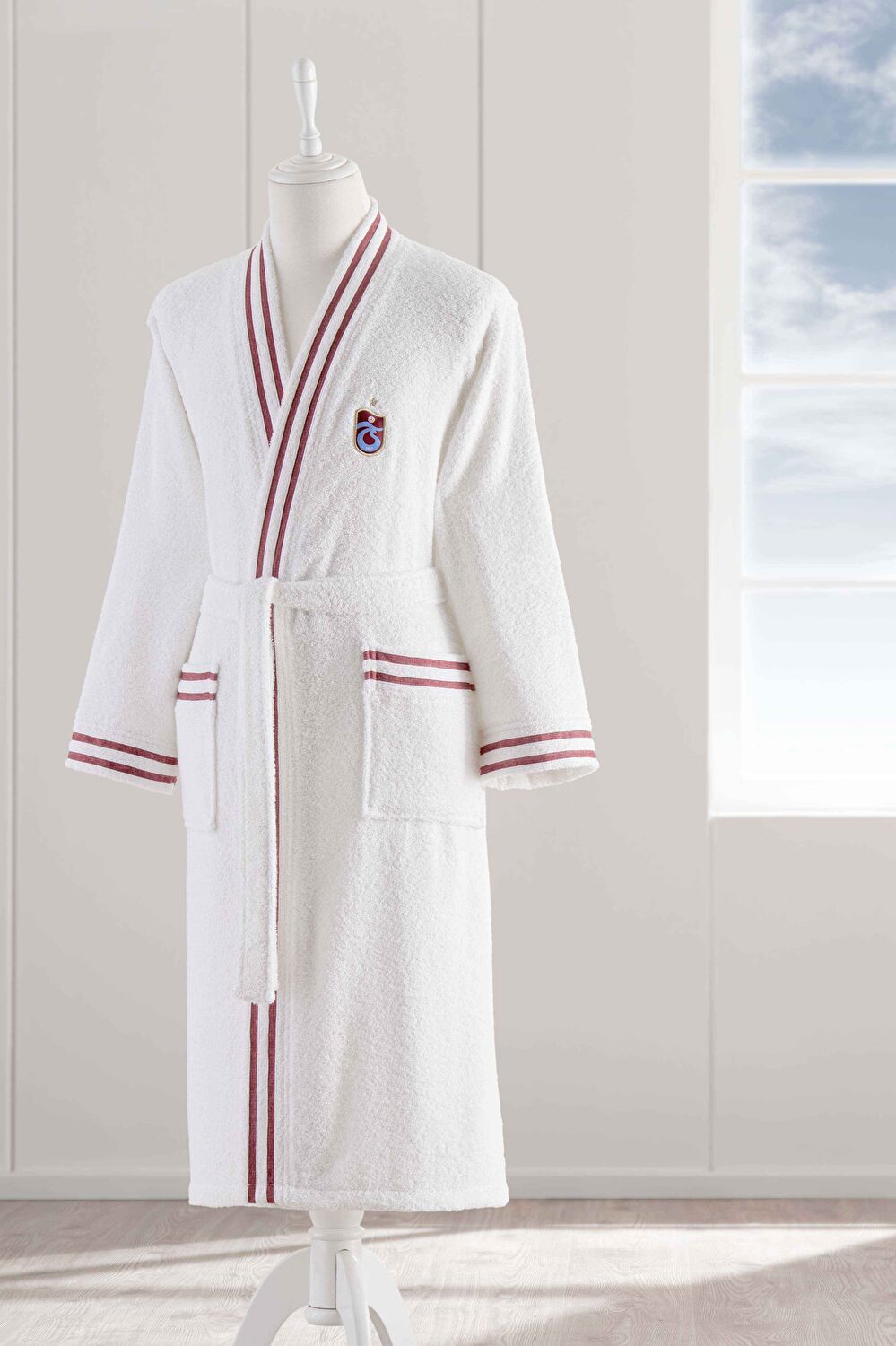 Taç Lisanslı Trabzonspor Bordo Mavi Pamuk M Yetişkin Bornoz Beyaz