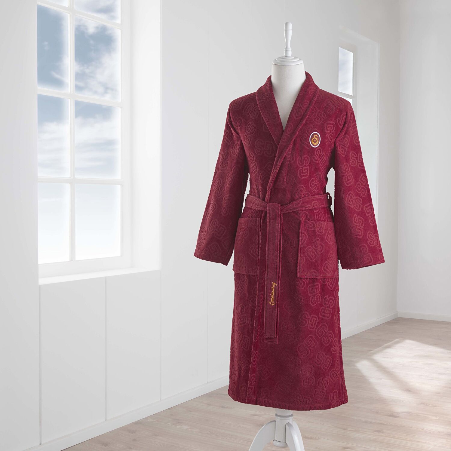 Taç Lisanslı Galatasaray Jakar Pamuk S Yetişkin Bornoz Kırmızı