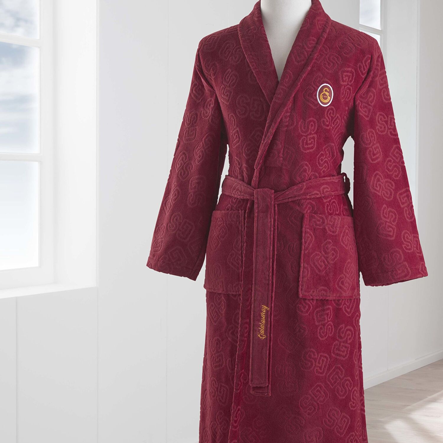 Taç Lisanslı Galatasaray Jakar Pamuk S Yetişkin Bornoz Kırmızı