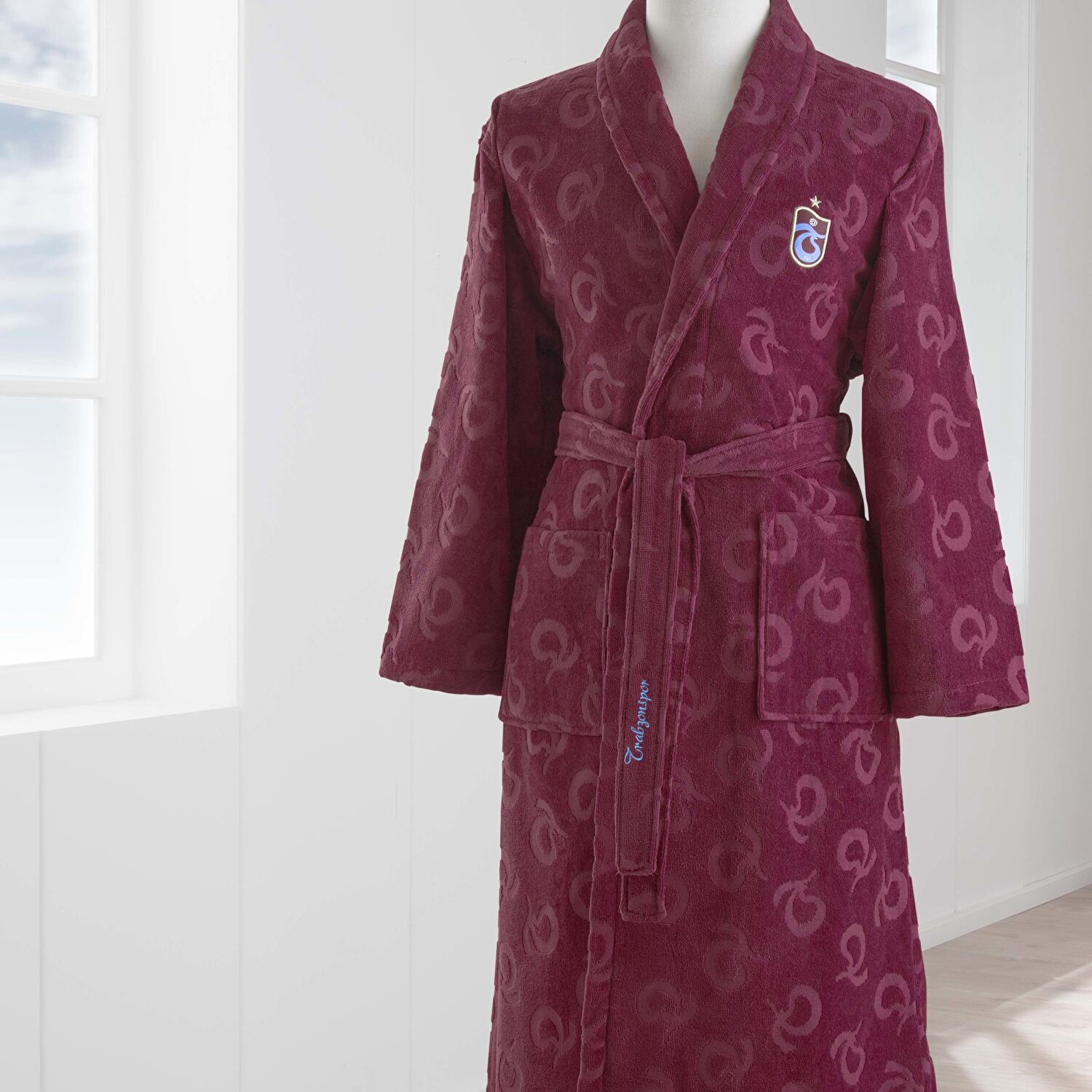 Taç Lisanslı Trabzonspor Jakar Pamuk L Yetişkin Bornoz Bordo