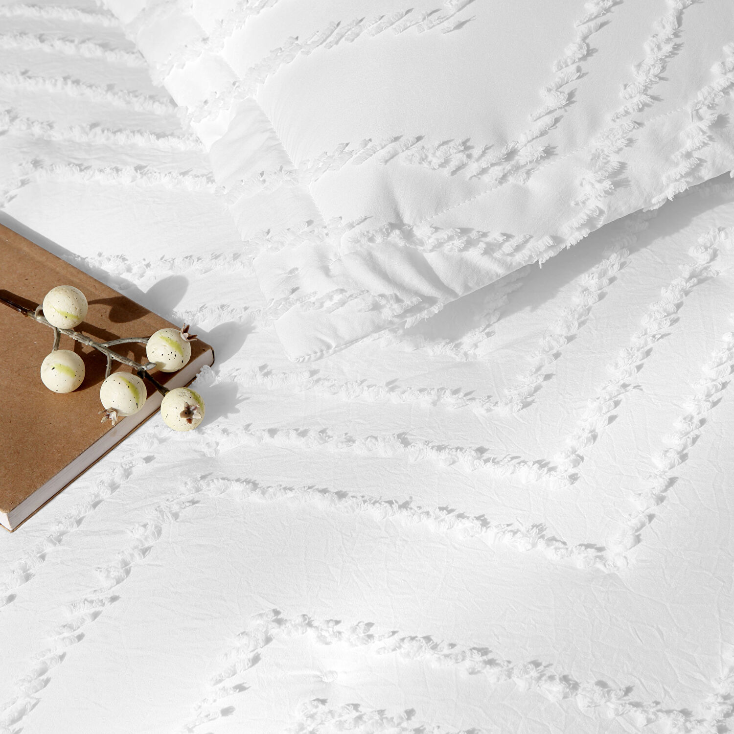 Linens Borneo Çift Kişilik Yatak Örtüsü Seti Beyaz