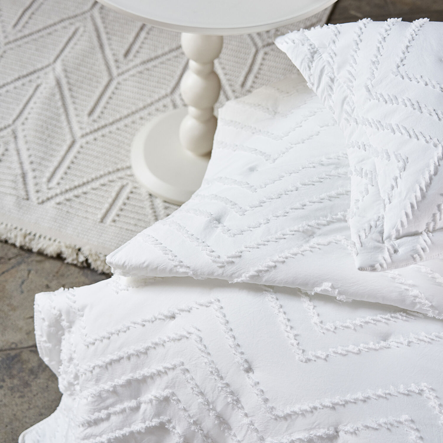 Linens Borneo Çift Kişilik Yatak Örtüsü Seti Beyaz