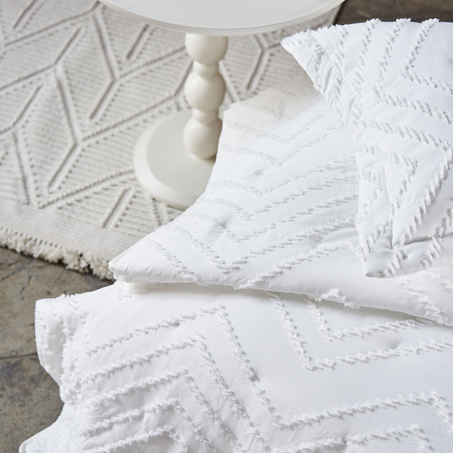 Linens Borneo Çift Kişilik Yatak Örtüsü Seti Beyaz