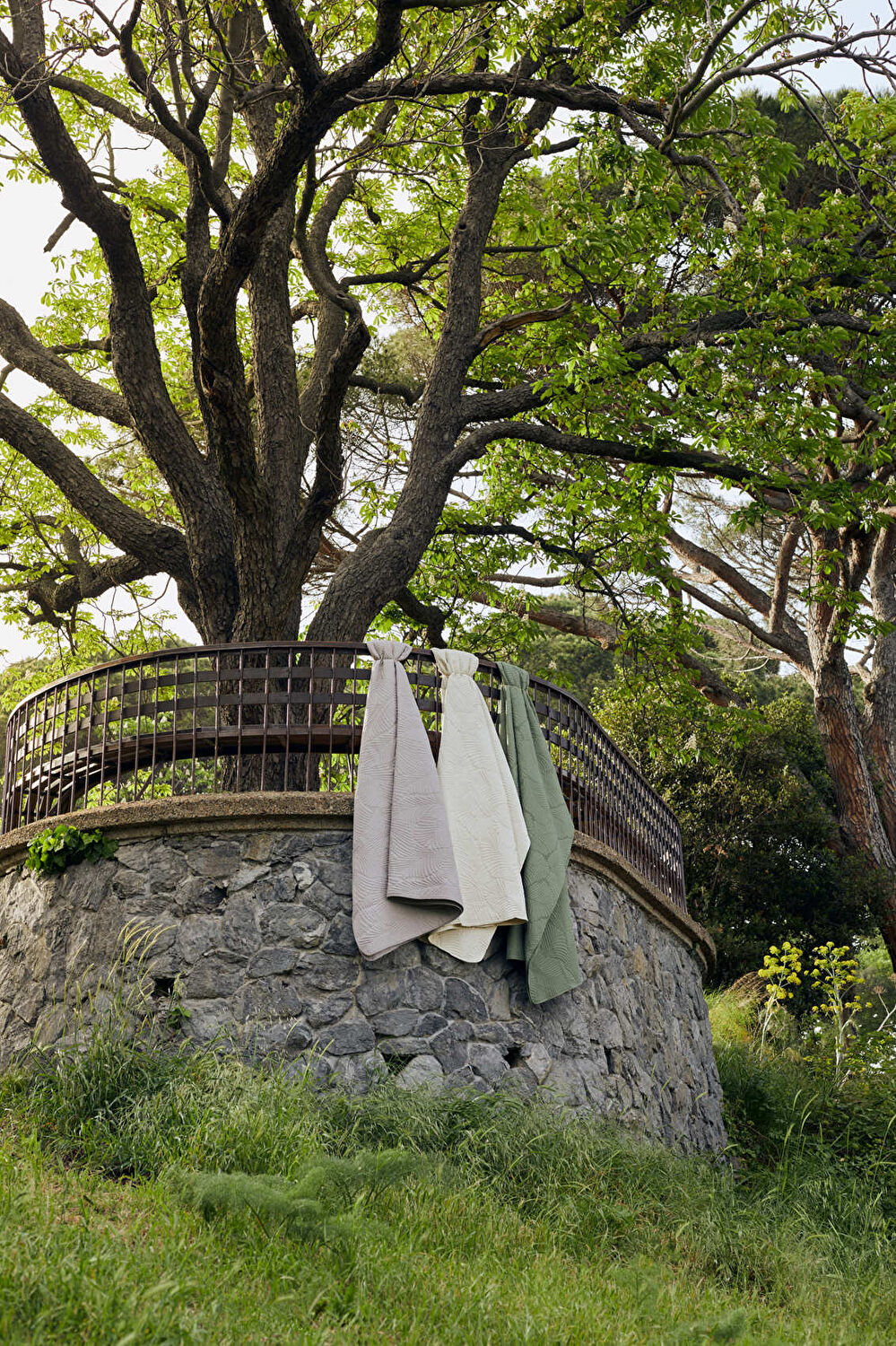 Linens Leaf Yatak Örtüsü Koyu Yeşil Çift Kişilik