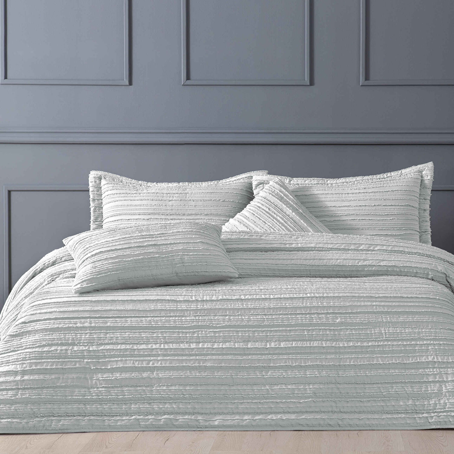 Linens Gorgeous Çift Kişilik Yatak Örtüsü Seti Gri