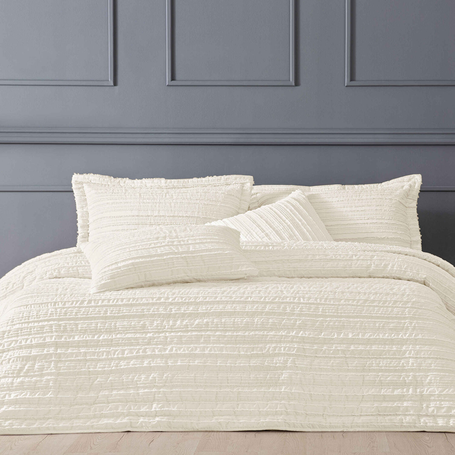 Linens Gorgeous Çift Kişilik Yatak Örtüsü Seti Beyaz