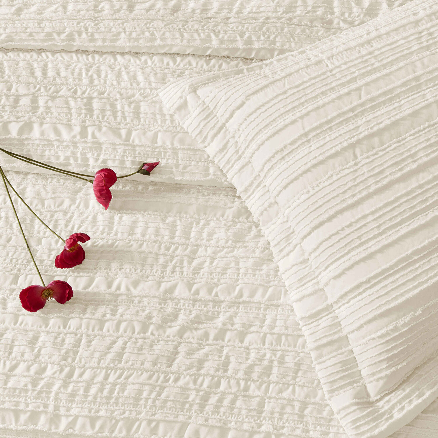 Linens Gorgeous Çift Kişilik Yatak Örtüsü Seti Beyaz