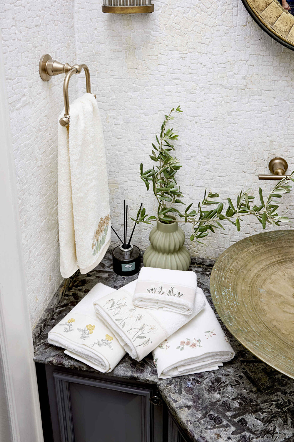 Linens Camila Pamuk 50X85 cm Yüz Havlusu Ekru