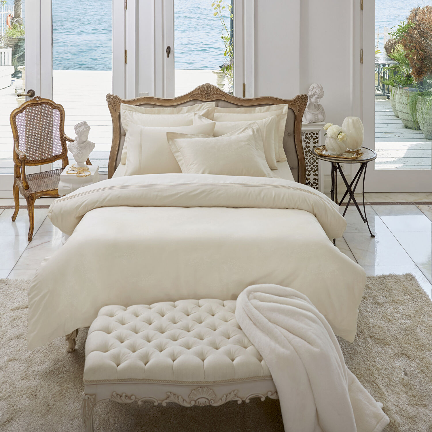 Linens Mathie Throw / TV Battaniyesi Ekru