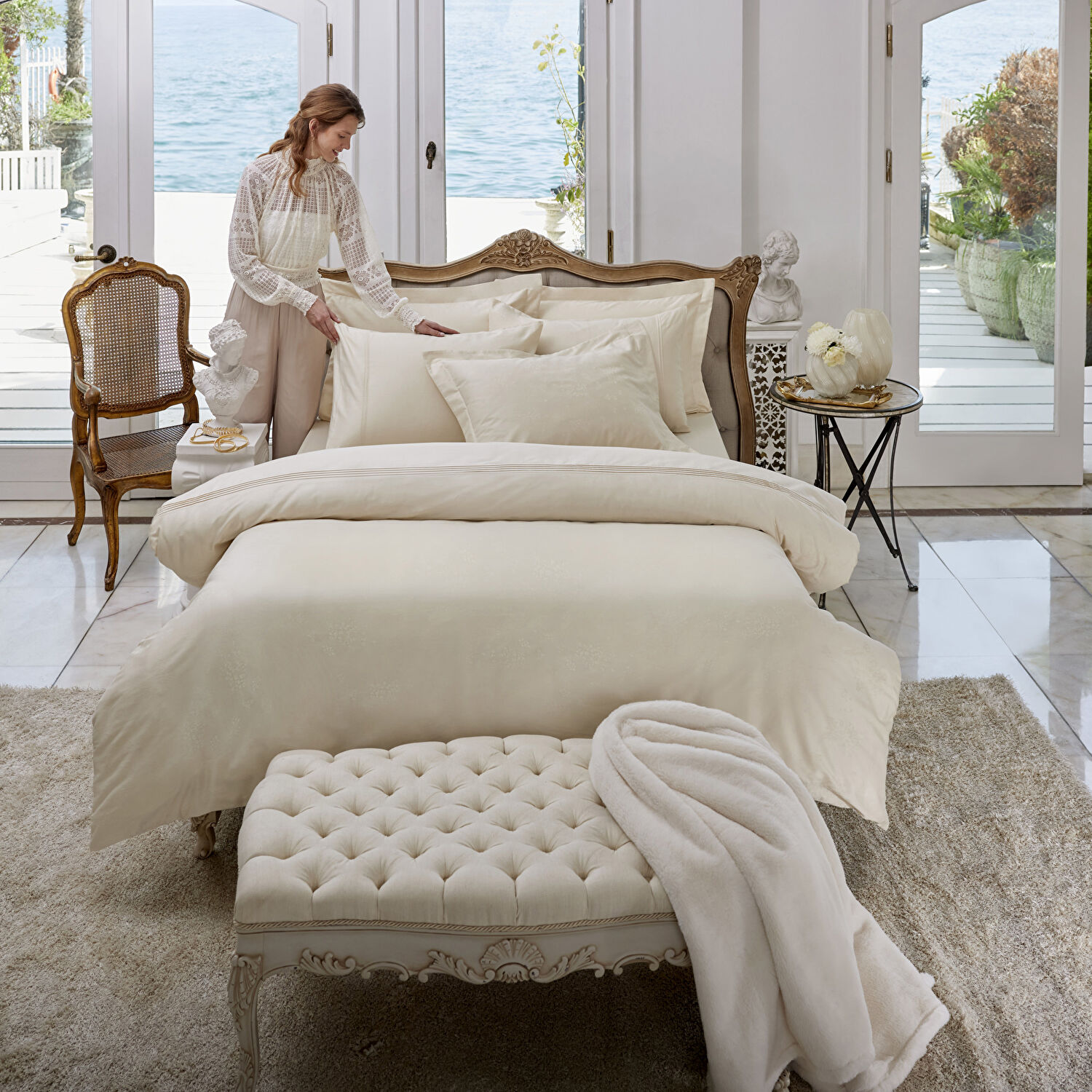 Linens Mathie Throw / TV Battaniyesi Ekru