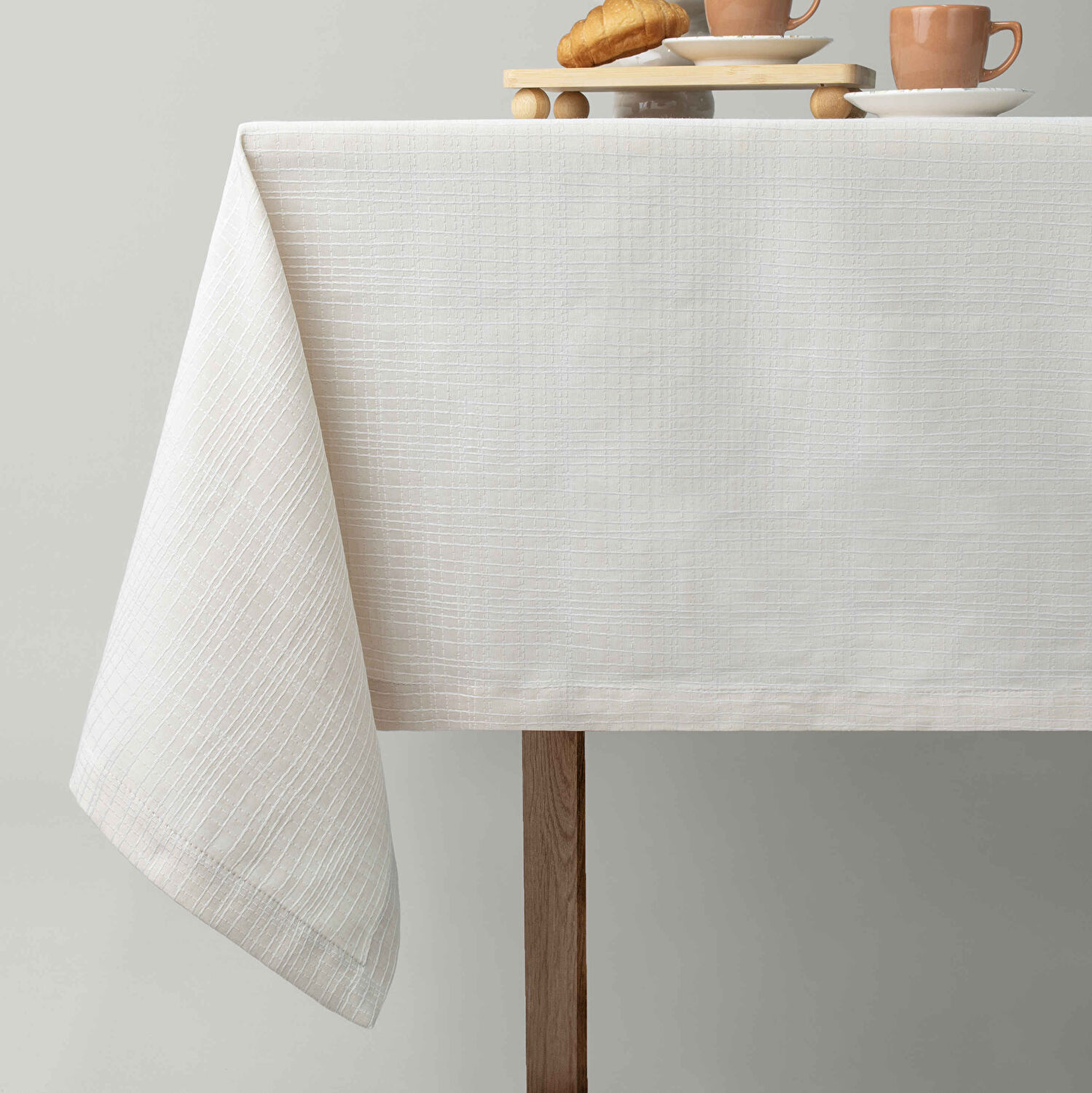 Linens Lundy 150x250 cm Masa Örtüsü Bej