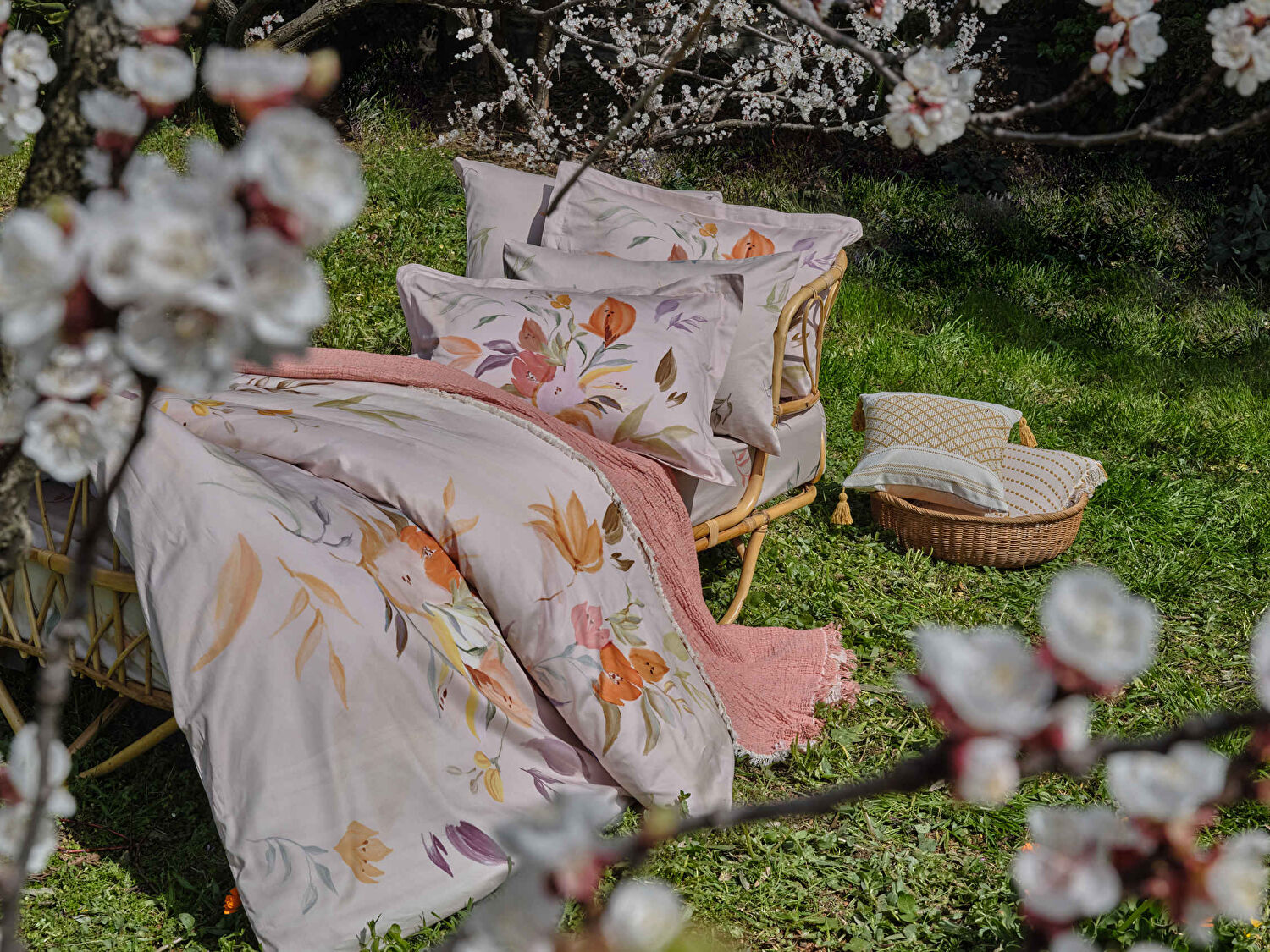 Linens Keinza 45x45 cm Kırlent Kılıfı Hardal