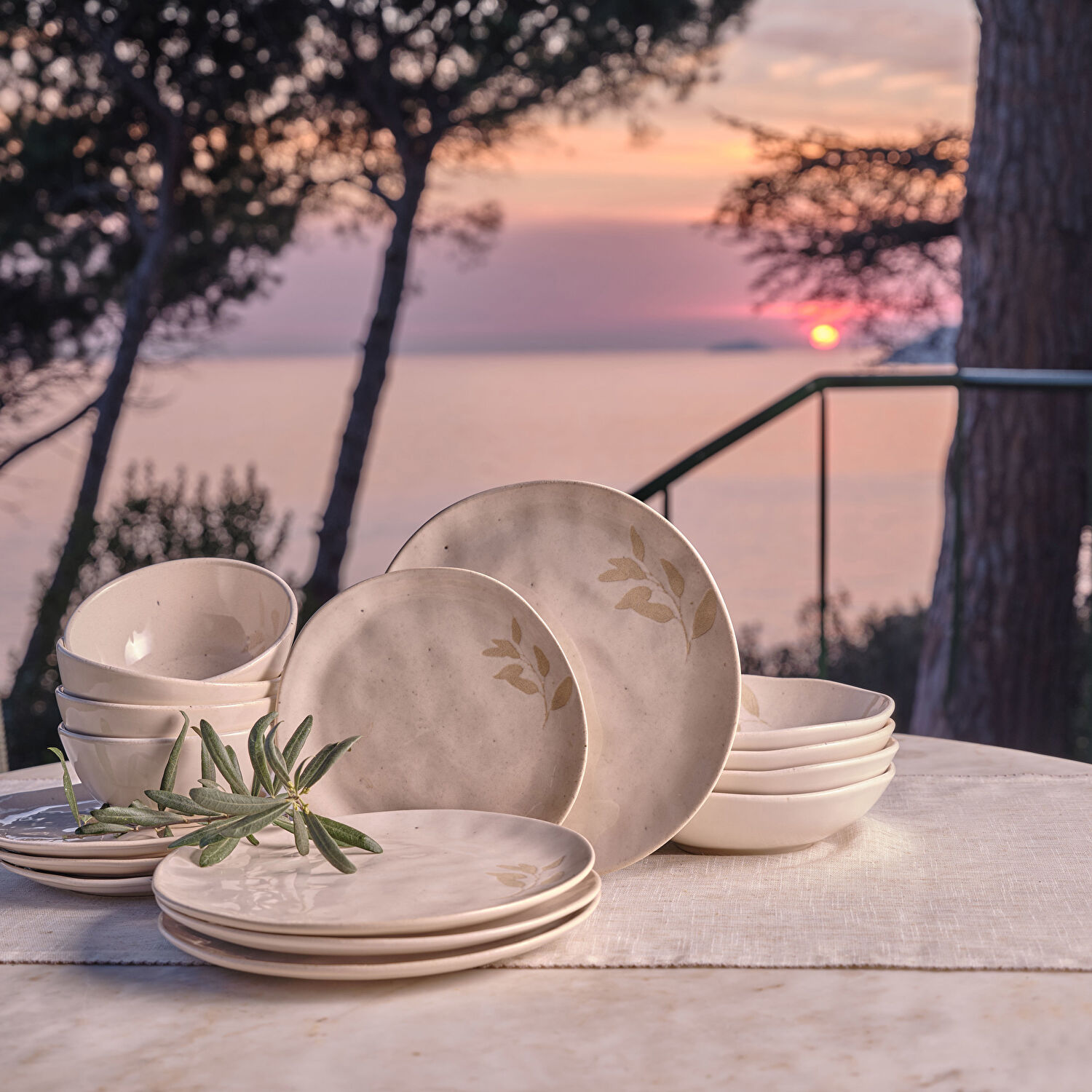 Linens Laurel Seramik 20 cm Çukur Tabak Ekru