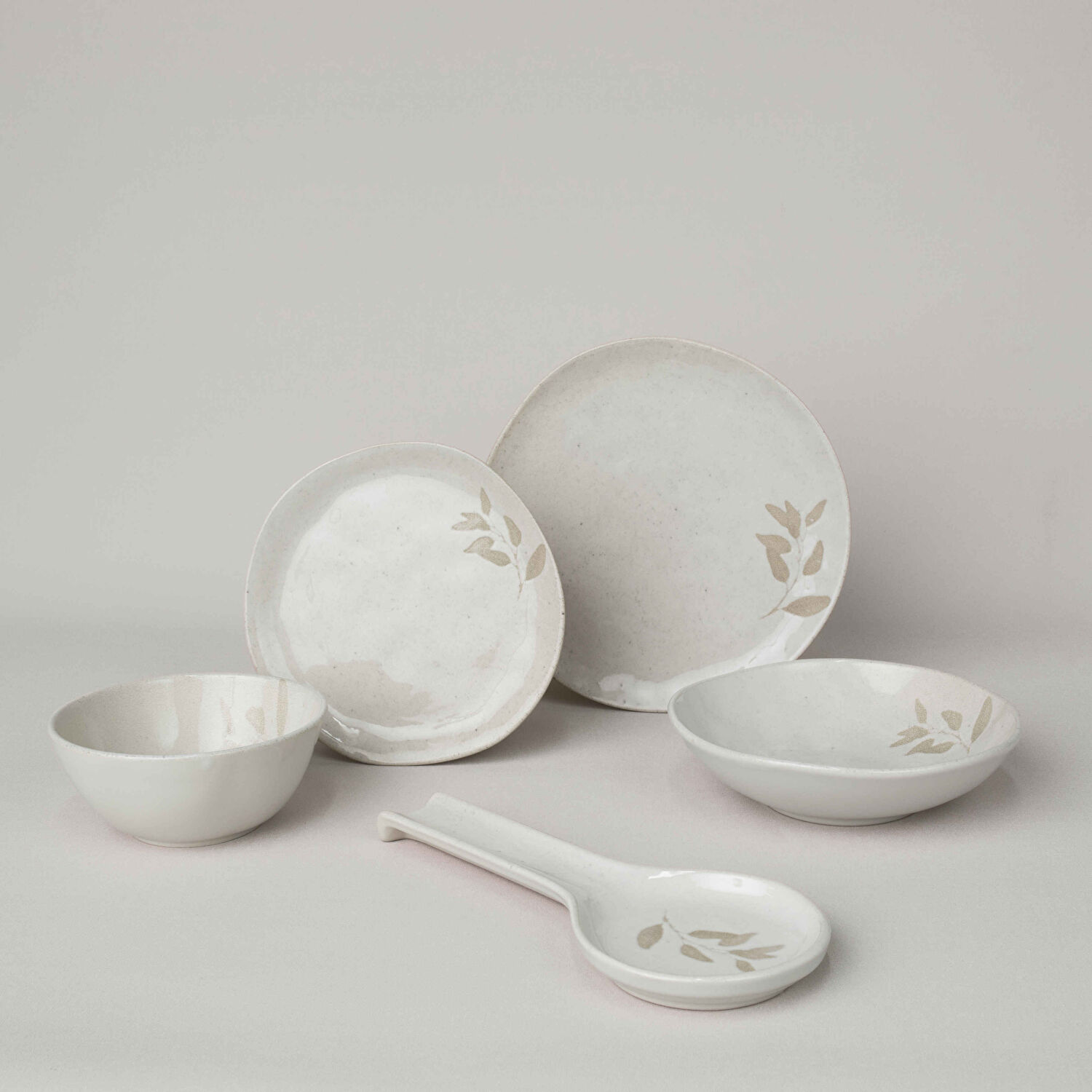 Linens Laurel Seramik 20 cm Pasta Tabağı Ekru