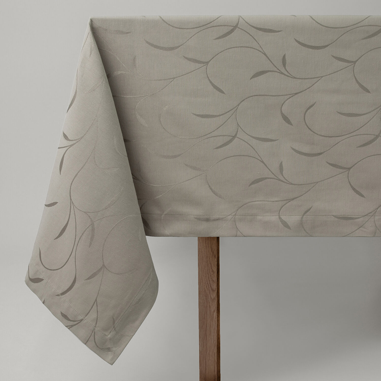 Linens Romero Masa Örtüsü 150x150 cm Vizon