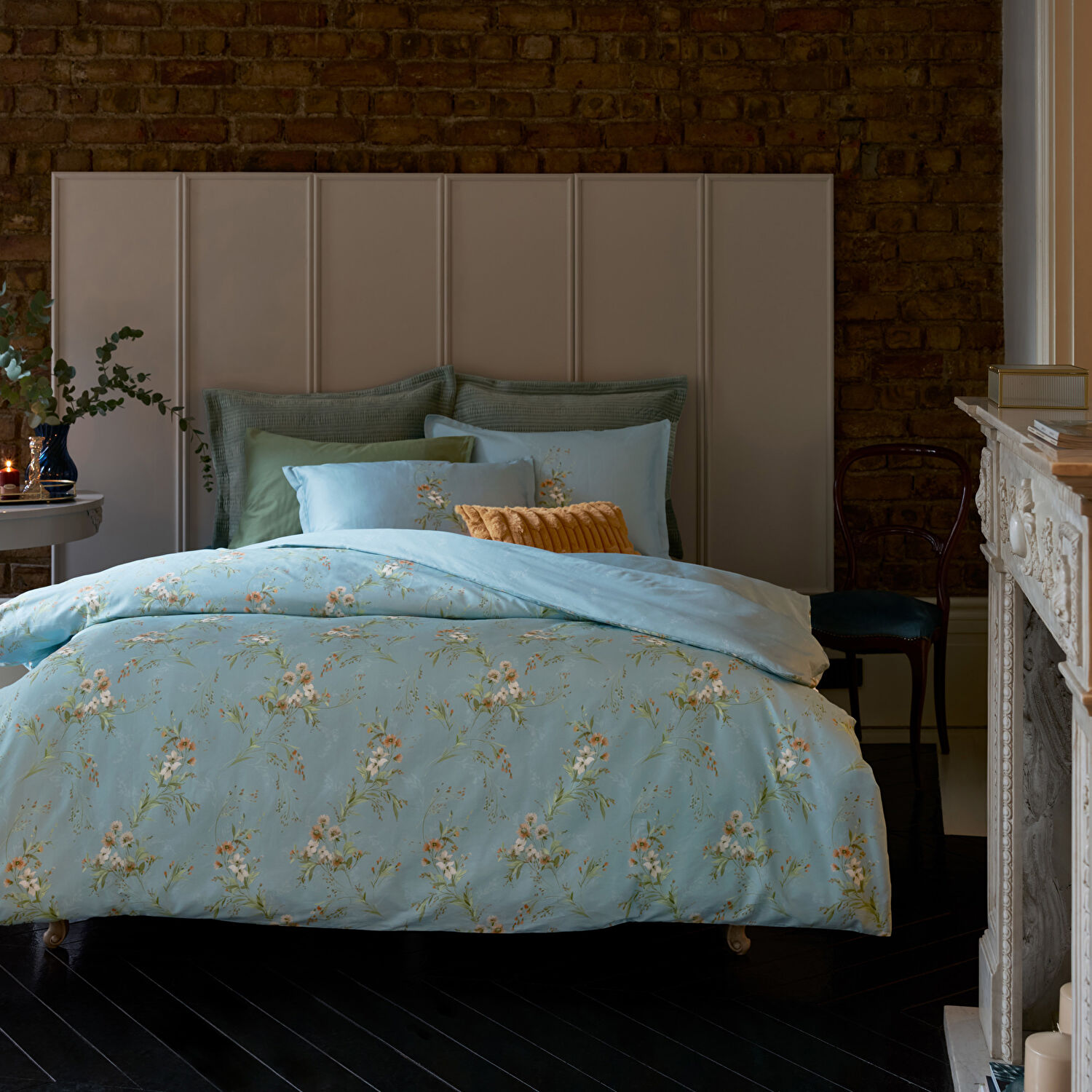 Linens Basic Çap 8 cm Yuvarlak Mum Kahve