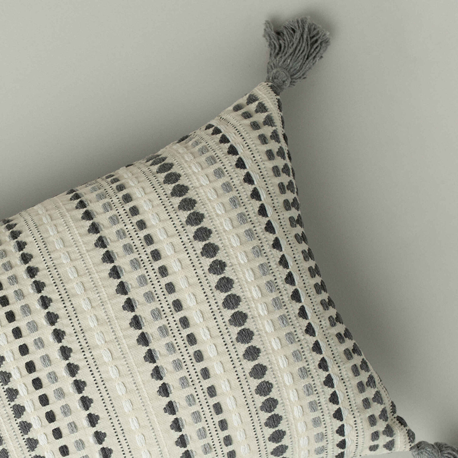 Linens Remi Kırlent Kılıfı 30x50 cm Gri