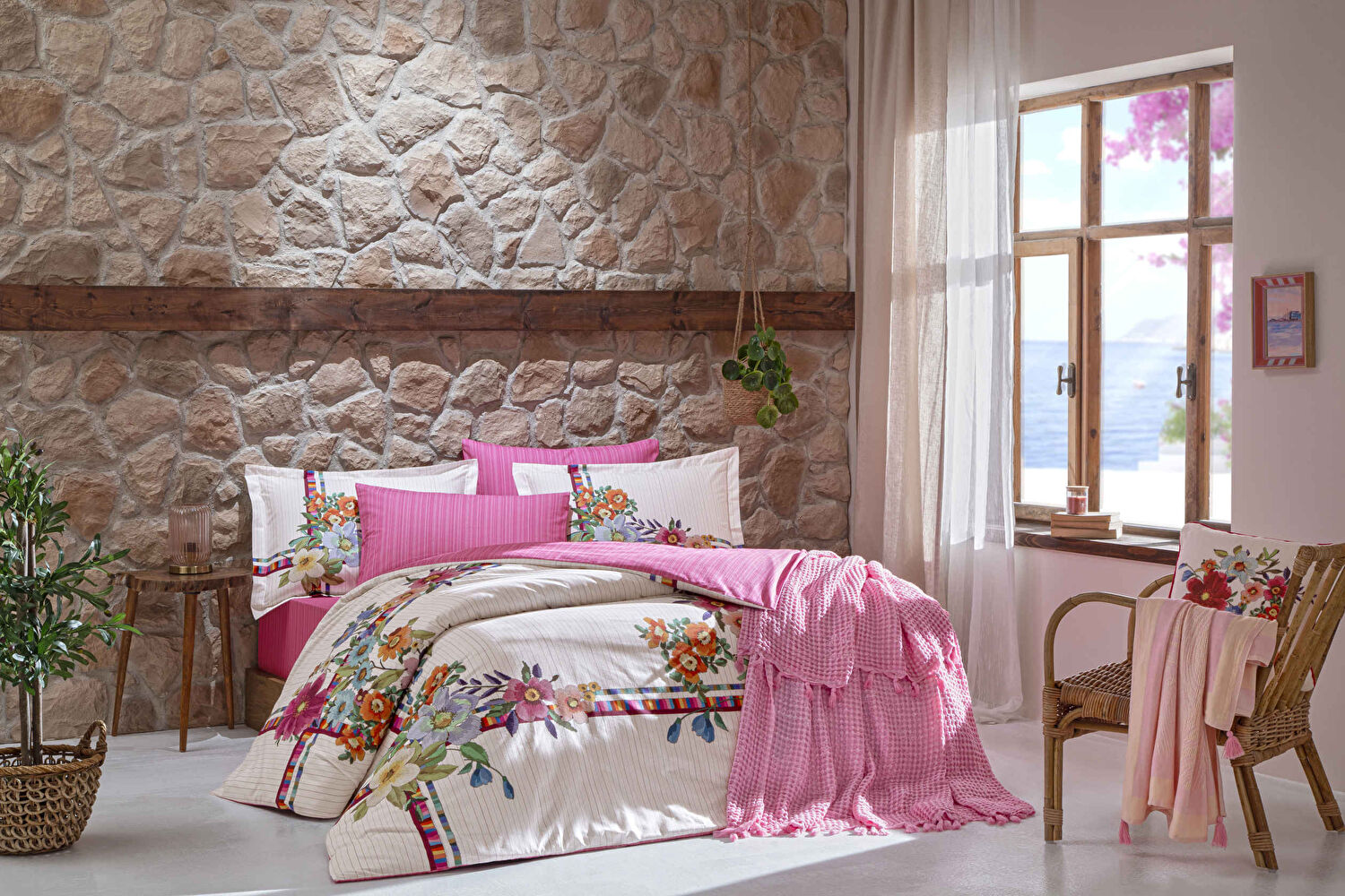 Taç Butik Alaçatı Çerçeve Turuncu