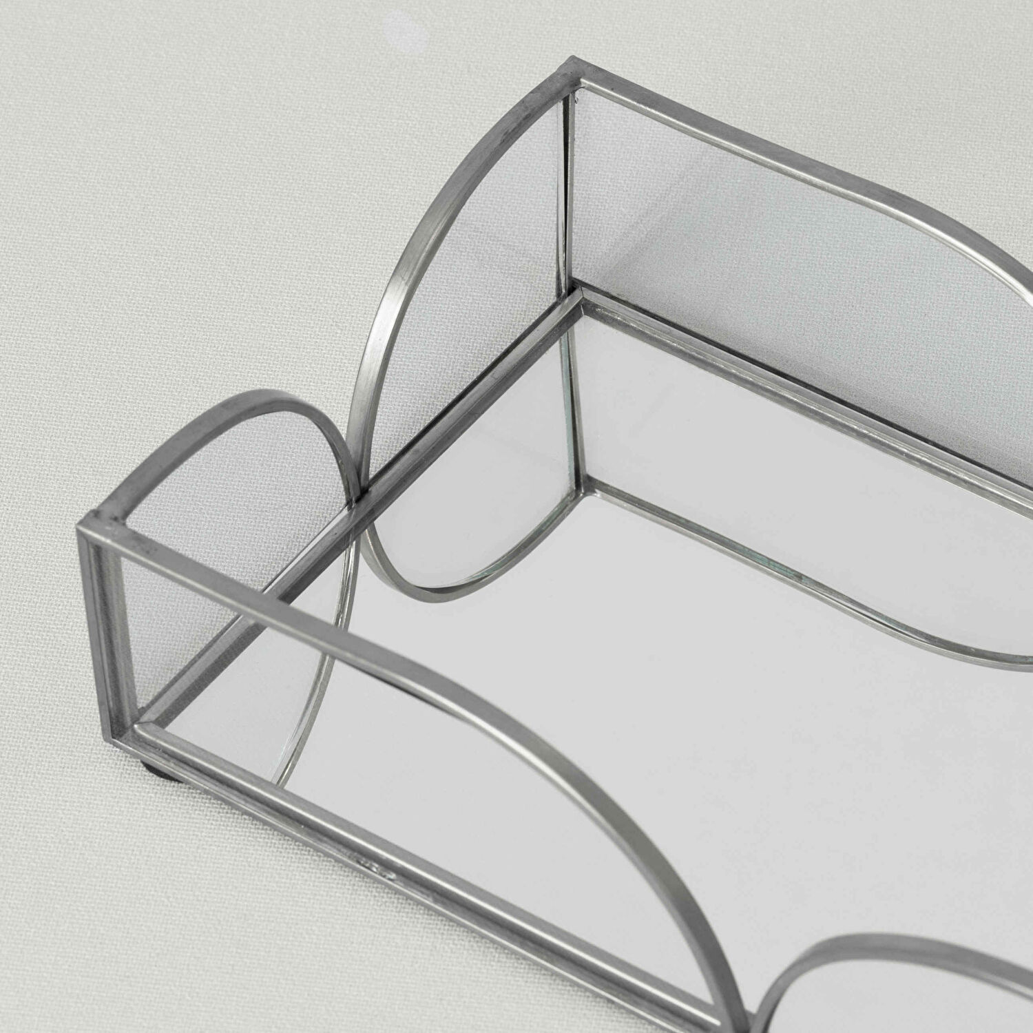 Linens Romilly 20x11 cm Tepsi Silver