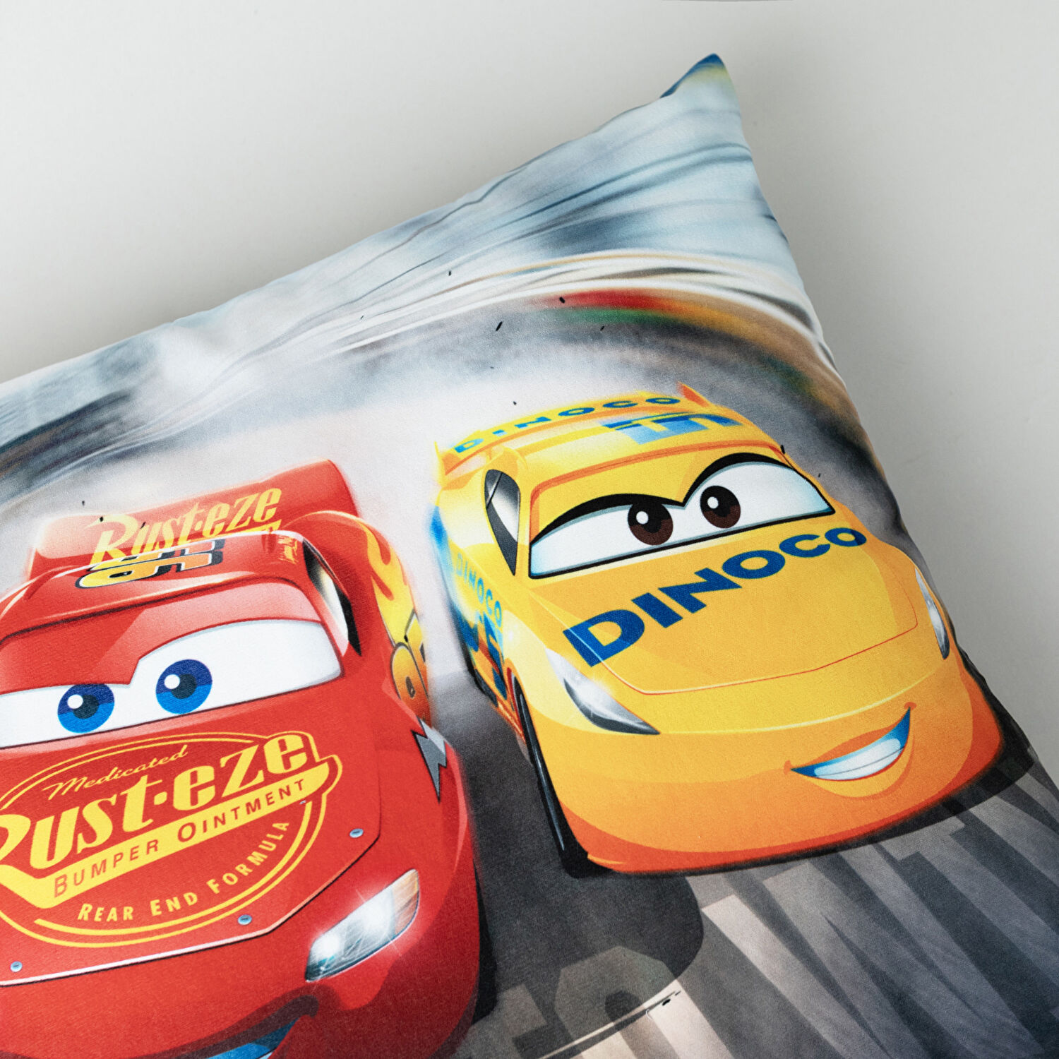 Lisanslı Disney Cars Team 40x40 cm Kılent