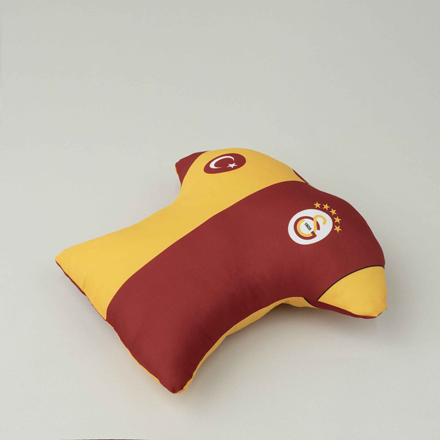 Lisanslı Galatasaray 5. Yıldız 40x35 cm Forma Kırlent