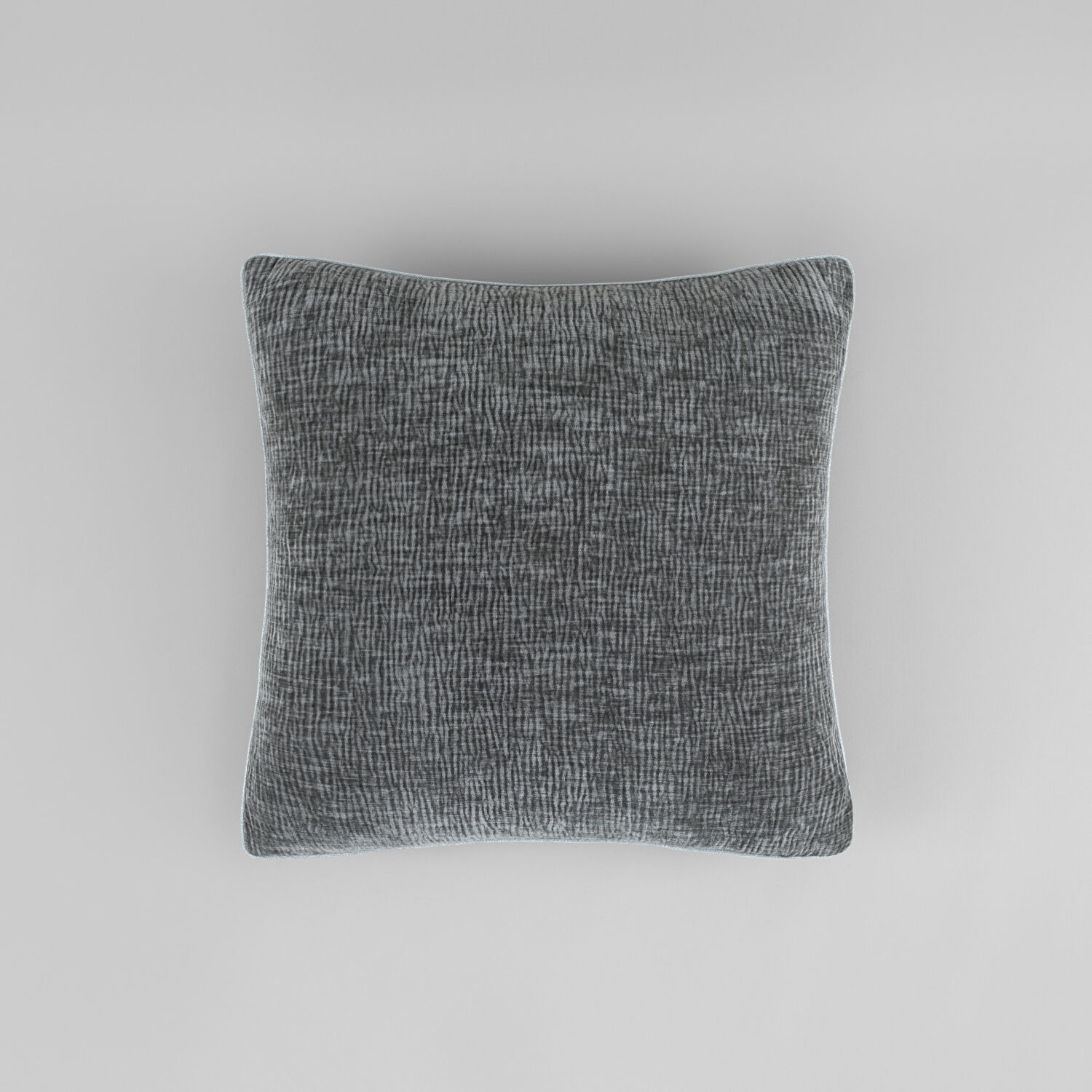 Linens Gracie 45x45 cm Kırlent Kılıfı Antrasit