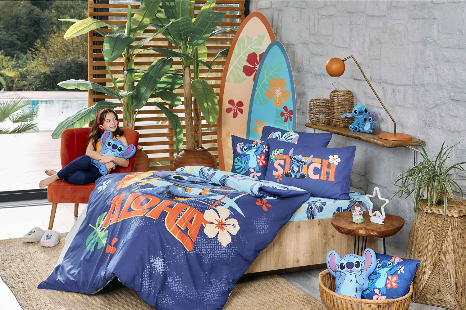 Lisanslı Disney Stitch Smile Polyester Şekilli Kırlent
