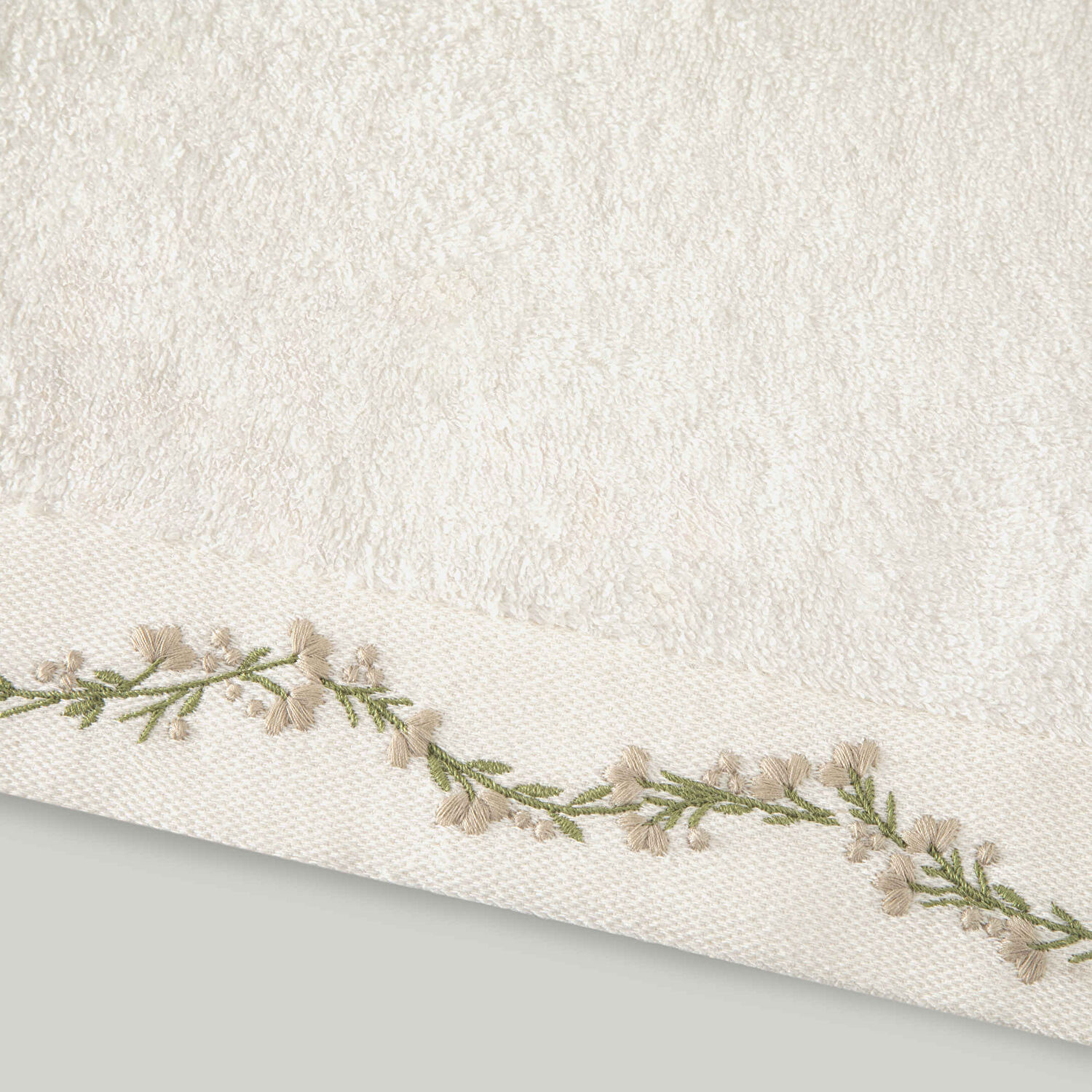 Linens Elae Bambu 50x85 cm Yüz Havlusu Ekru (450 G/M²)